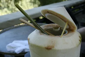 Tại sao nước dừa tốt cho bà bầu?