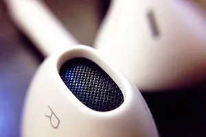 Apple ra mắt tai nghe không dây cùng iPhone 7