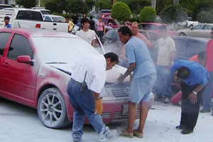 Các nước quy định thế nào về bình chữa cháy trên xe ô tô