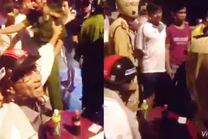 Vượt đèn đỏ, bất hợp tác với CSGT: Bị còng tay