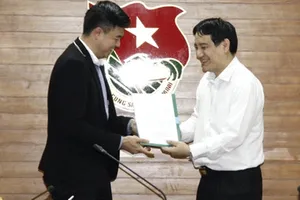 Bộ Tư lệnh CSCĐ khẳng định thăng hàm cho MC Tuấn Tú là đúng