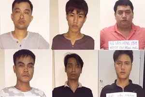 Ngăn hai băng nhóm hỗn chiến bằng súng