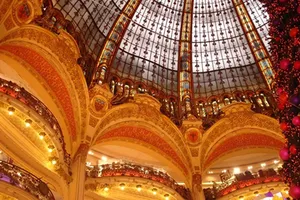 Âm vọng ngàn xưa trong thảm gạch Mosaic thương xá Tax