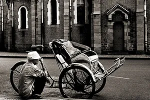 Viết về Sài Gòn, dễ mà khó