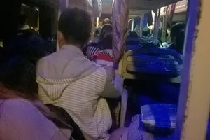 Lại nhồi nhét khách, tăng giá vé vào tết