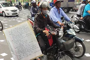 Đã tìm được người rải tờ rơi ‘kêu oan’