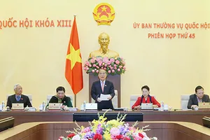 Không tán thành lùi Luật Biểu tình