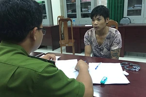 Gửi clip ‘nóng’ của bạn gái cũ cho tình địch