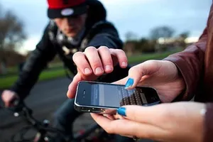 Xài smartphone ‘siêu bảo mật’ như smartphone bèo 