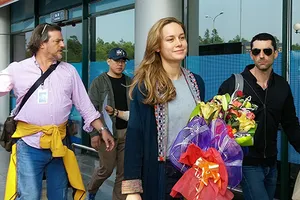 Ngôi sao vội rời Việt Nam dự Oscar là ai?