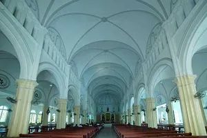 Chợ Quán - thánh đường cổ xưa nhất Sài Gòn