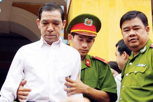 Xử tham nhũng: Không phân biệt ai!