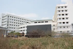 Chờ vốn, ‘siêu bệnh viện’ 1.300 tỉ đồng bỏ dở