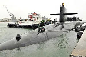 Trung Quốc lấn dần ở bãi cạn Scarborough