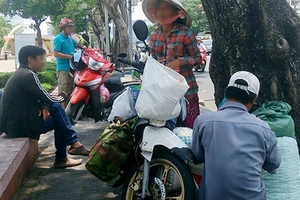 Kinh nghiệm nước ngoài: ‘Hàng rong’ được bán cố định