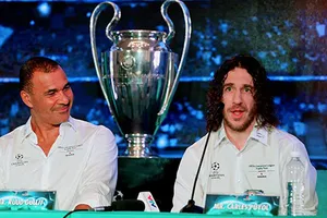 Nỗi lo của Ruud Gullit khi mang cúp đến Việt Nam