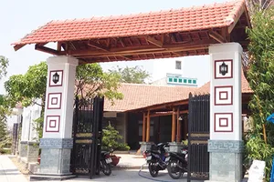 Phú Yên: Cưỡng chế tháo dỡ hai nhà hàng xây dựng không phép