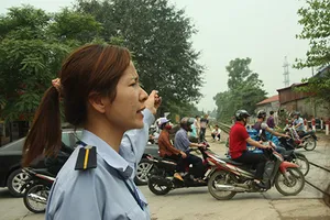 Dân liều chặn đường tàu hỏa, luật xử sao?