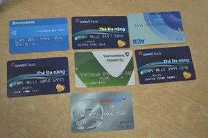 Tội phạm nước ngoài làm giả thẻ ATM