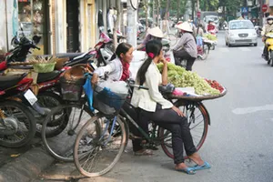 Hàng rong, công lực và bộ mặt đô thị