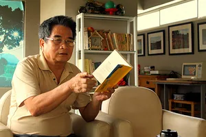 Những cây bút bạc tỉ - Bài 2: Nguyễn Mạnh Tuấn viết văn làm triệu phú đôla