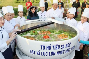 Những kỷ lục mang màu sắc khoe mẽ