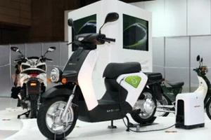 Kiến nghị lùi thời gian đăng ký xe máy điện