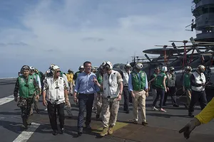 Bãi cạn Scarborough - lằn ranh đỏ