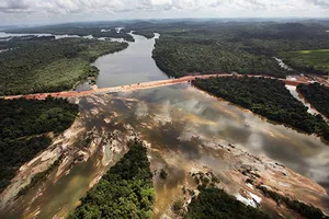 Từ 'siêu dự án sông Hồng': Thấy gì từ các đại dự án?
