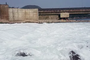 Hà Tĩnh phát hiện dải nước lạ dài khoảng 10 km