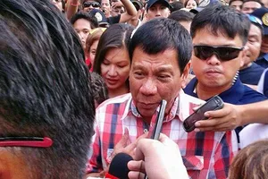 Báo Trung Quốc ‘chiêu dụ’ Philippines 