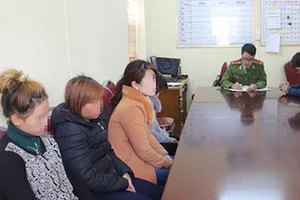 Cả trăm cô gái bị bán làm vợ Trung Quốc bằng bẫy việc làm