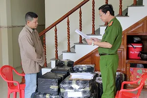 Thuốc lá điếu nhập lậu không còn là hàng cấm?