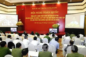 Học Bác, nhiều cán bộ phục vụ dân tốt hơn