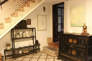 Lần đầu tiên đấu giá các tác phẩm nghệ thuật