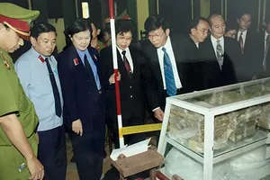 Thẩm phán tự ‘điều tra’ để minh oan cho bị cáo