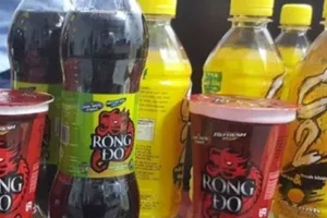 Hai lô nước C2 và Rồng đỏ có hàm lượng chì vượt ngưỡng bị dừng lưu thông