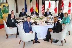 Trung Quốc một mình chống G7