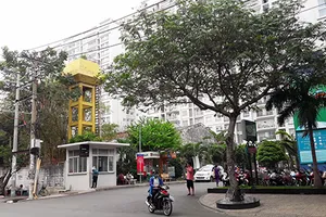 Chung cư bị ‘cắm’ cho ngân hàng, cư dân té ngửa