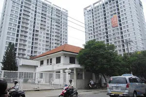 ‘Xiết nợ’ chung cư Harmona và những điều bất ổn