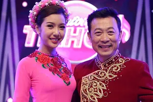 Á hậu Thúy Vân ngồi ghế nóng cùng Vân Sơn và Ý Lan