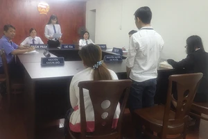 Phiên tòa thân thiện đầu tiên: Như buổi họp nhẹ nhàng