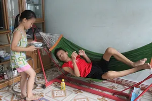 Rớt nước mắt với hoàn cảnh ngặt nghèo của công nhân