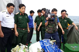 Ráo riết tìm kiếm trong đêm