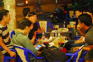 Siết nhậu đêm: Ủng hộ!