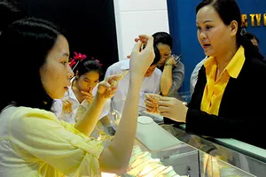 Xuất khẩu và thị trường vàng chao đảo vì Brexit 