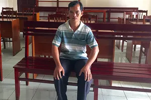 Ba lần tuyên vô tội, lần bốn tòa trả hồ sơ