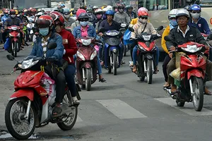 Hà Nội bàn việc cấm xe máy, xe đạp điện