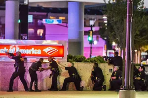 Nổ súng ở Dallas, 12 cảnh sát Mỹ thương vong