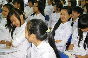 Nhân Ngày dân số Thế giới 11-7: BS lo lắng cho bà mẹ tương lai